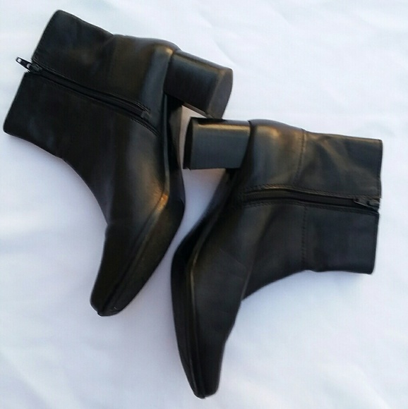 nine west taye women's chelsea boot